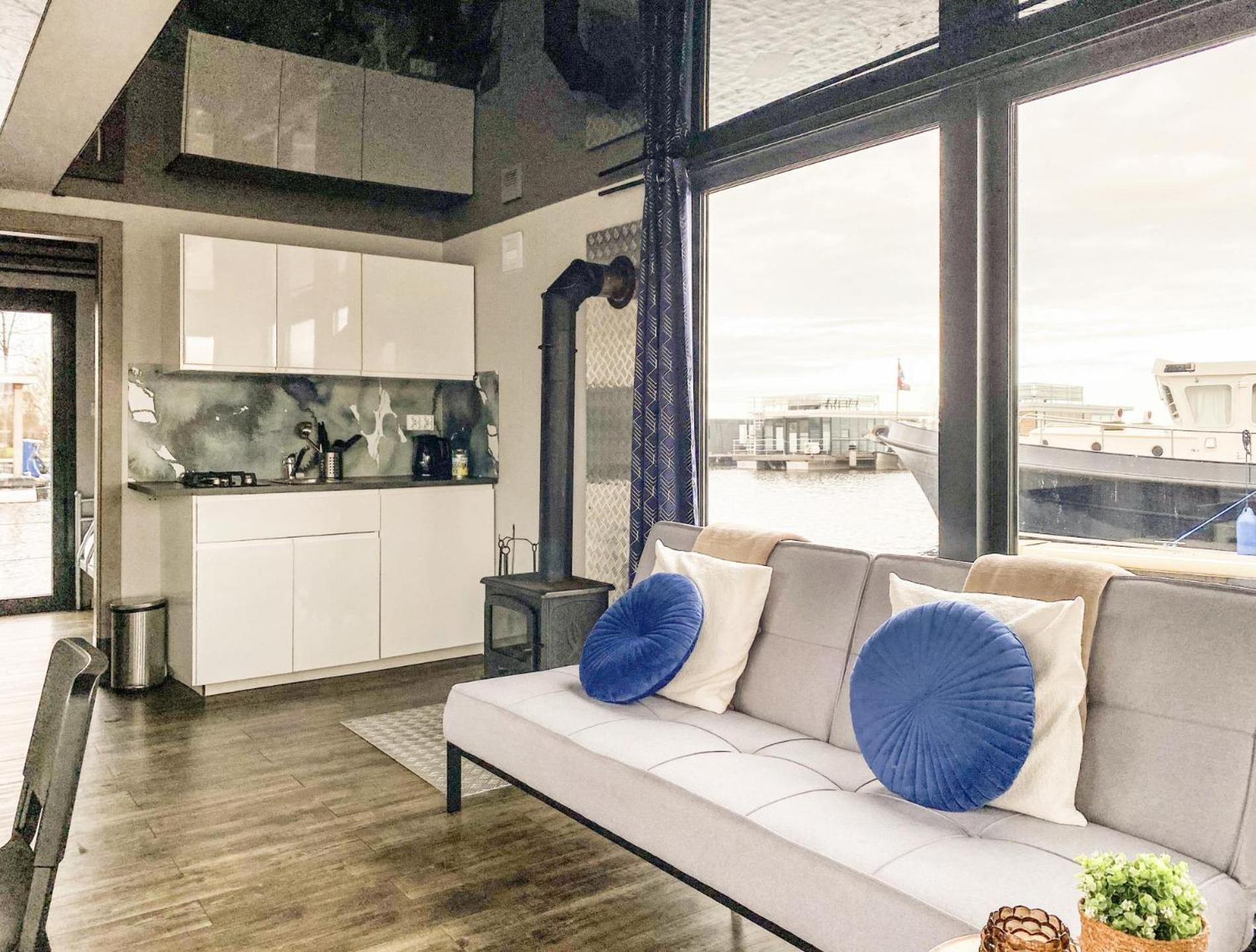 Houseboat Blue Sneekermeer Offingawier ภายนอก รูปภาพ