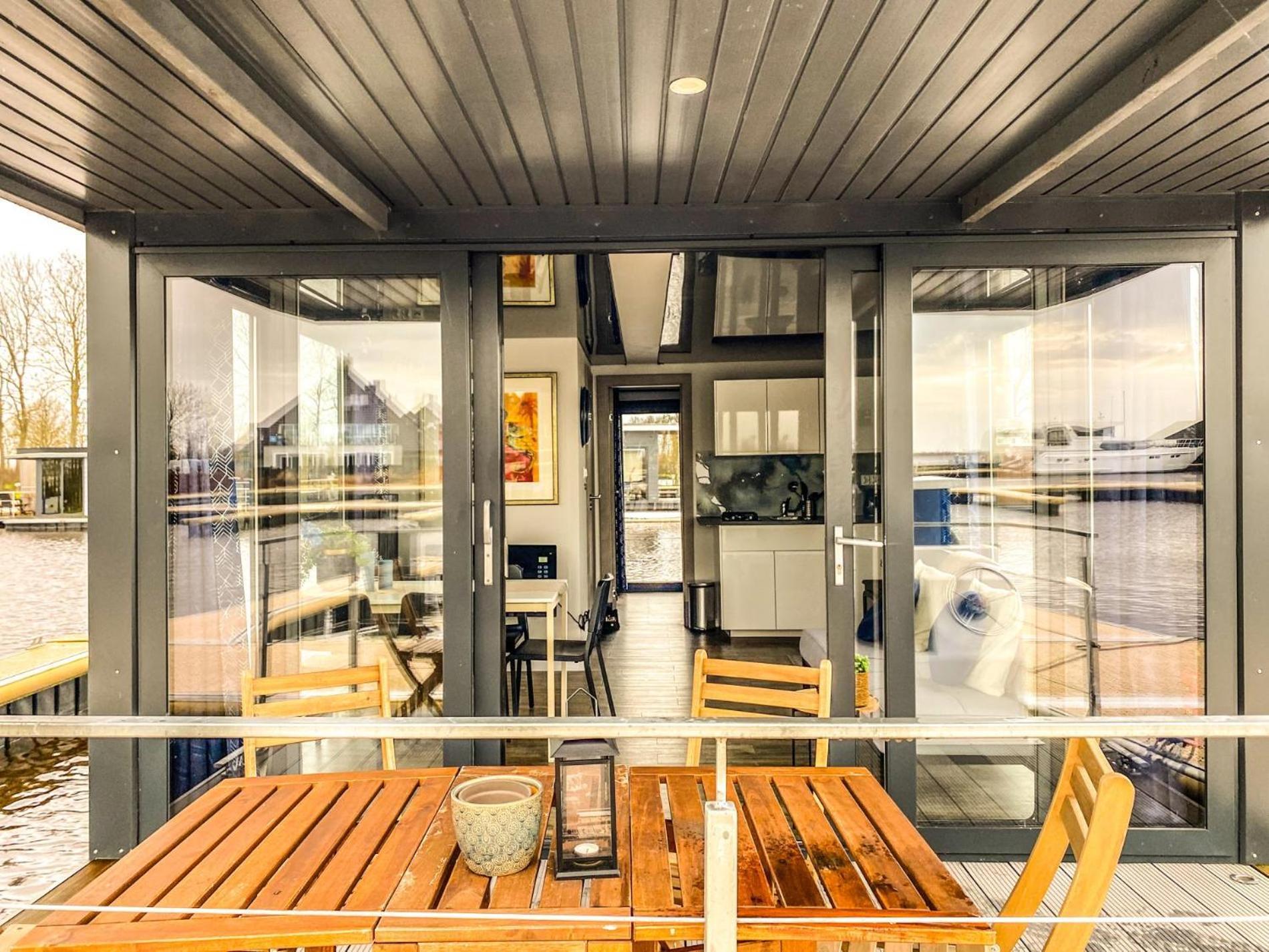 Houseboat Blue Sneekermeer Offingawier ภายนอก รูปภาพ
